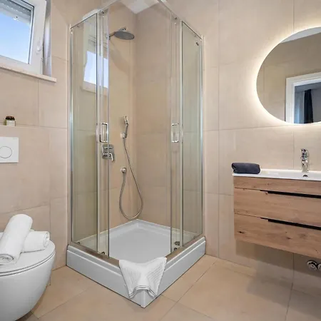 فيلة With Private Pool And Jacuzzi لابين